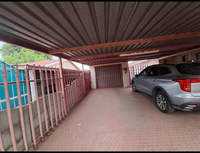 3 BEDROOM FREESTANDING FOR SALE IN KLOPPERPARK